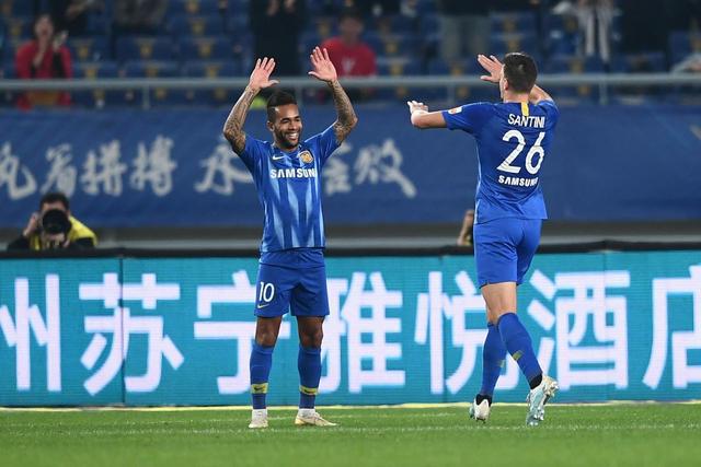 王哲林24+10上海大胜天津 山东力克福建止连败